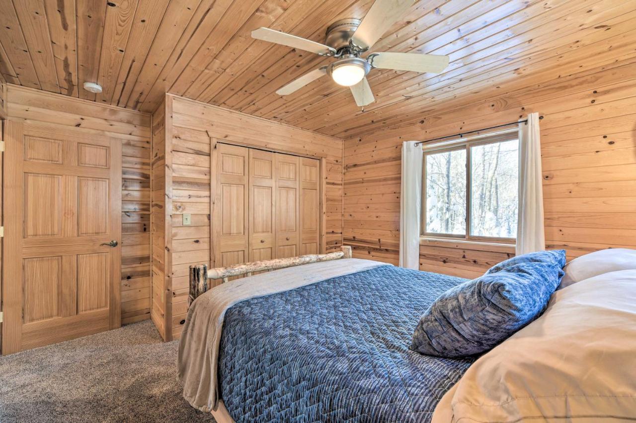 Scenic Hayward Lake View Retreat With Fire Pit Екстер'єр фото