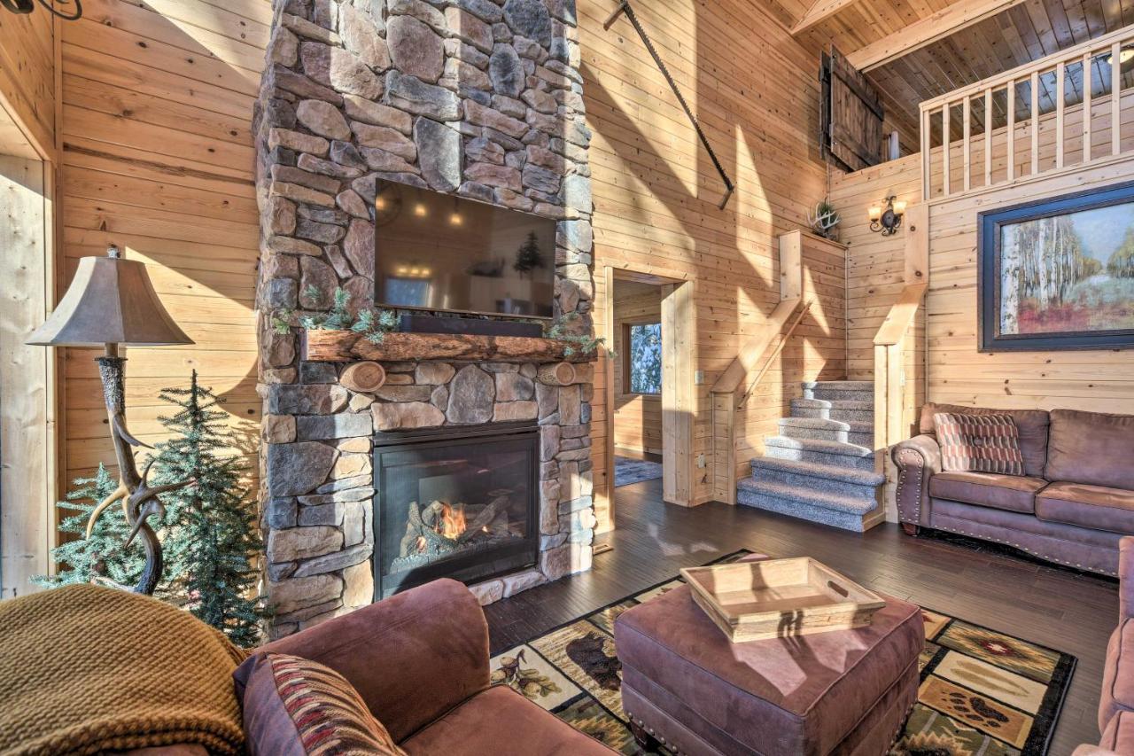 Scenic Hayward Lake View Retreat With Fire Pit Екстер'єр фото